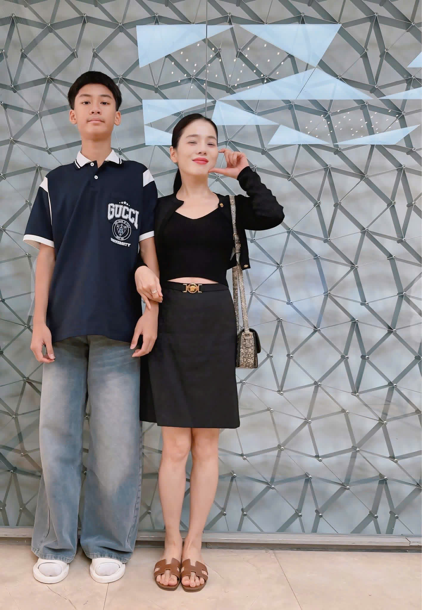 14 tuổi con trai Lệ Quyên đã đến cỡ này- Ảnh 1. 14 tuổi con trai Lệ Quyên đã đến cỡ này- Ảnh 1.