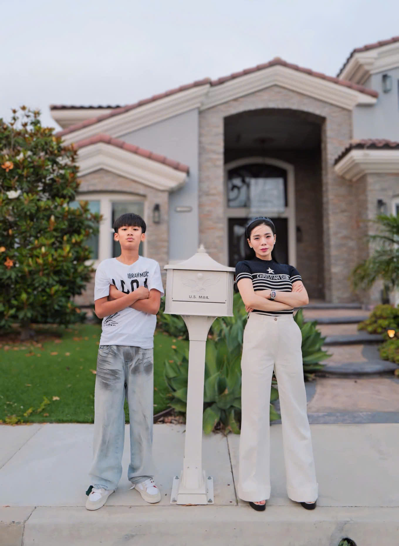 14 tuổi con trai Lệ Quyên đã đến cỡ này- Ảnh 3. 14 tuổi con trai Lệ Quyên đã đến cỡ này- Ảnh 3.