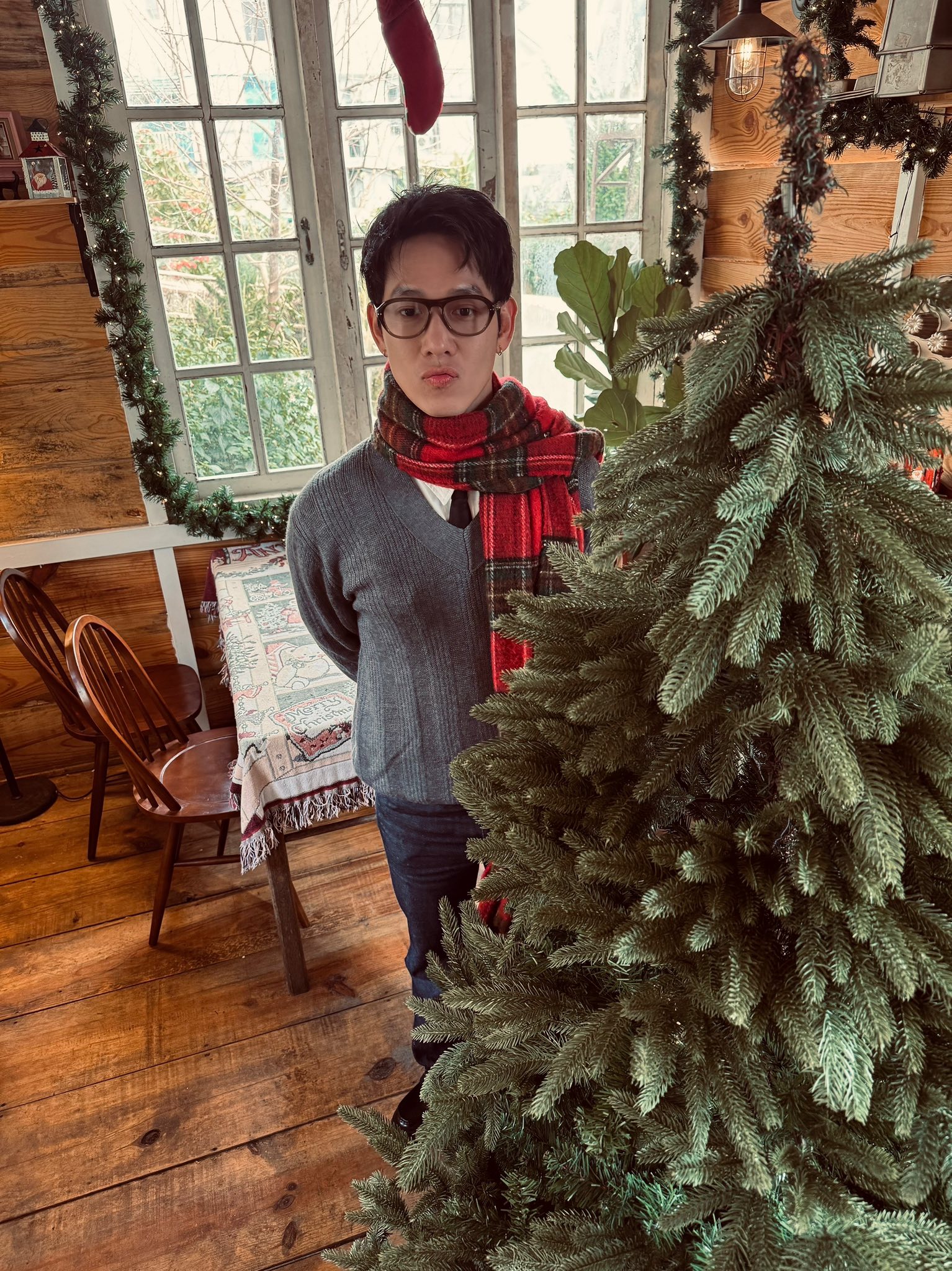 Bạn g&aacute;i tin đồn của Song Lu&acirc;n: Visual 