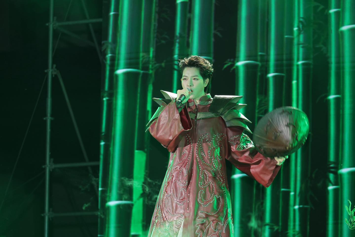 Nam ca sĩ Vpop đắt show nhất, phủ sóng trọn vẹn đêm Countdown 31/12 - Ảnh 1. Nam ca sĩ Vpop đắt show nhất, phủ sóng trọn vẹn đêm Countdown 31/12 - Ảnh 1.