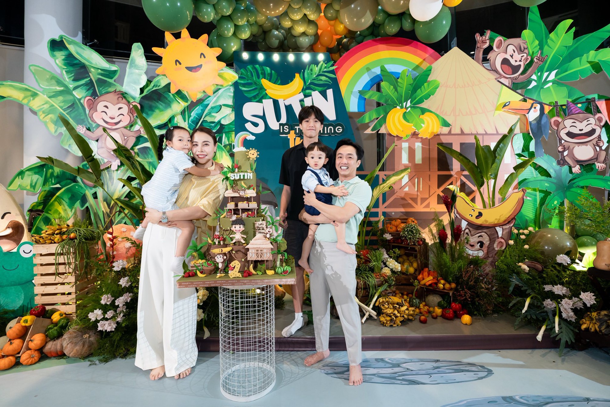 Cường Đ&ocirc; La tung 70 bức ảnh giữ k&iacute;n bấy l&acirc;u, c&aacute;ch Đ&agrave;m Thu Trang đối xử với Subeo lộ r&otilde;- Ảnh 13.