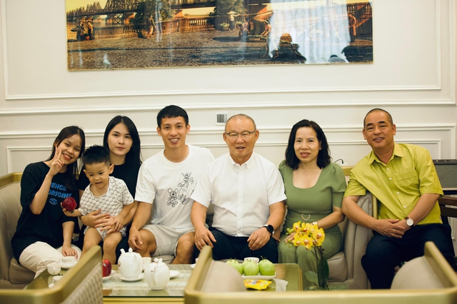 Đo&agrave;n Văn Hậu c&ugrave;ng loạt tuyển thủ x&acirc;y biệt thự chục tỷ năm 2025, nhưng sổ đỏ phố cổ của Duy Mạnh mới o&aacute;ch!- Ảnh 15.