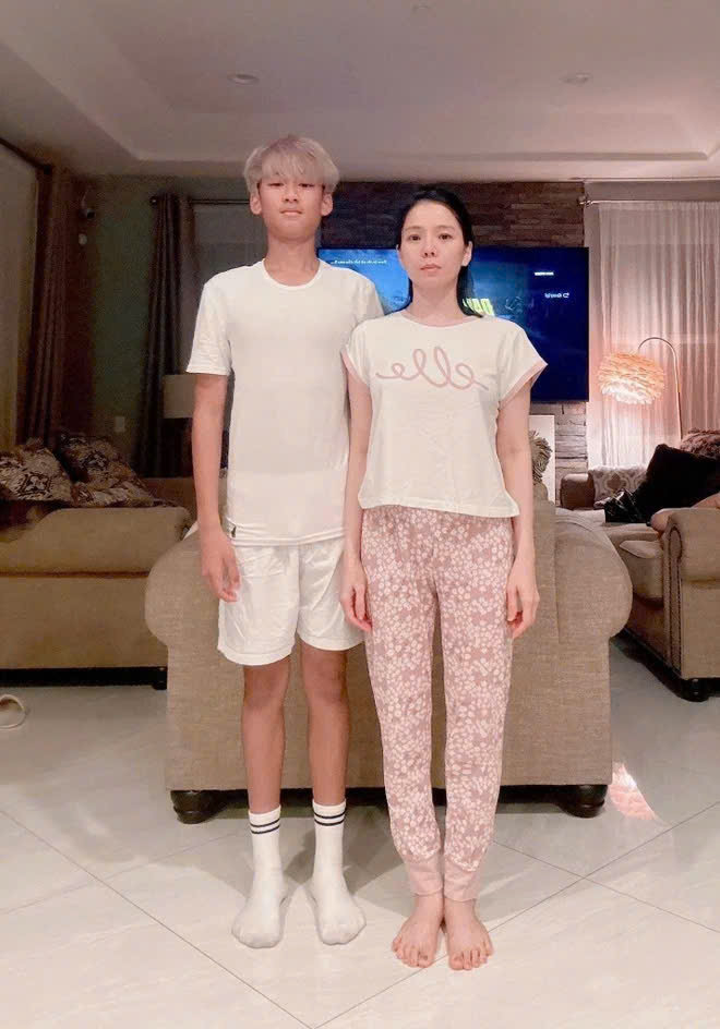 14 tuổi con trai Lệ Quyên đã đến cỡ này- Ảnh 4. 14 tuổi con trai Lệ Quyên đã đến cỡ này- Ảnh 4.