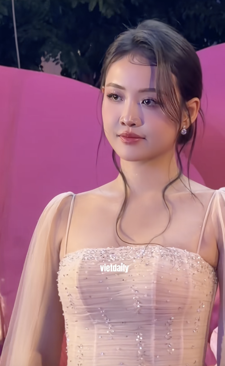 Chuyện g&igrave; đ&atilde; xảy ra với Trương Mỹ Nh&acirc;n - vợ Ph&iacute; Ngọc Hưng?- Ảnh 2.