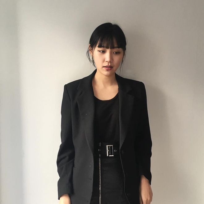 M&ugrave;ng 1/1 ĐỪNG diện 3 trang phục n&agrave;y kẻo cả năm tụt mood, kh&oacute; tr&ocirc;i- Ảnh 2.