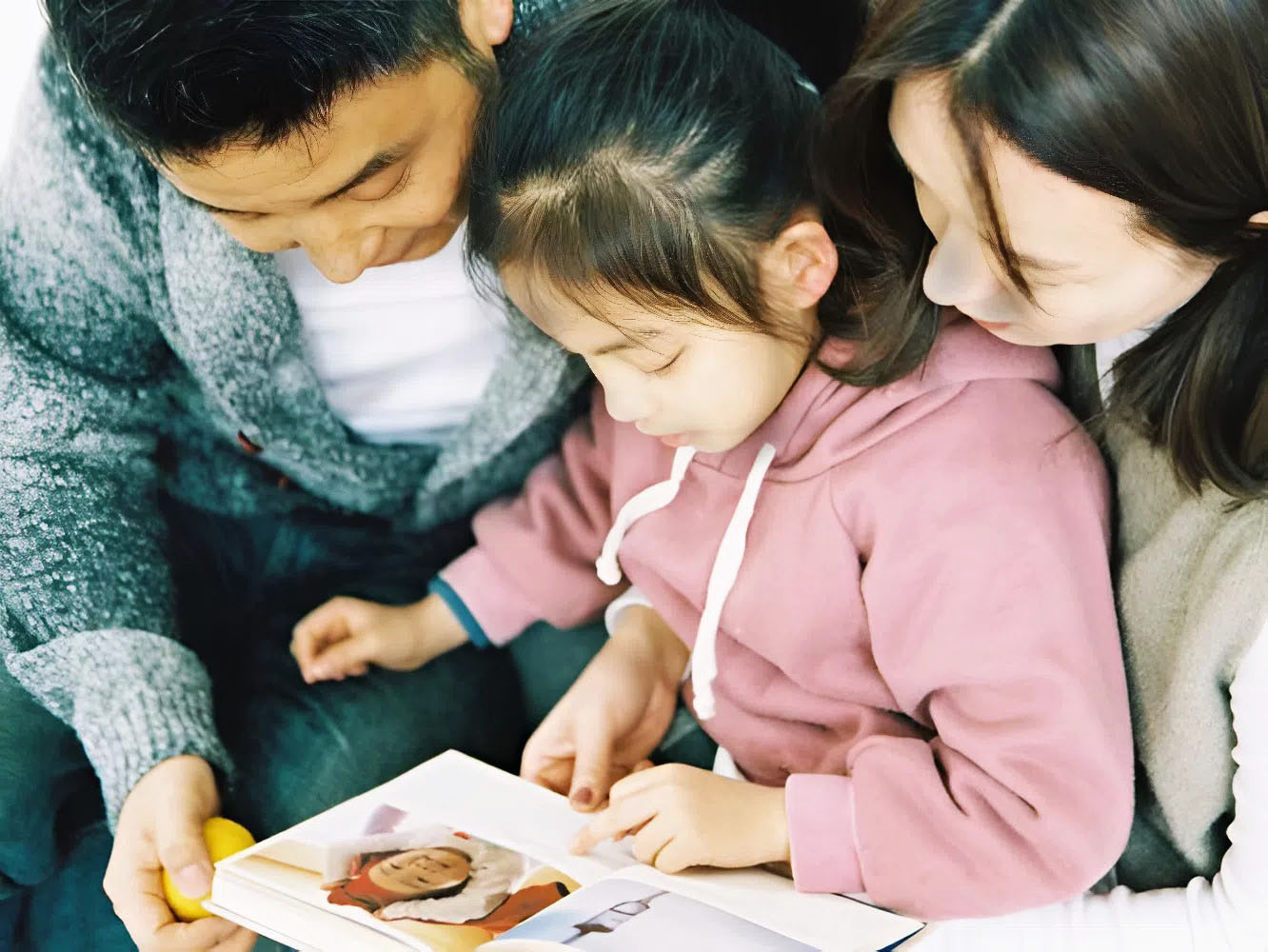 Đ&uacute;ng ng&agrave;y 1/1/2026, cha mẹ h&atilde;y c&ugrave;ng con l&agrave;m 3 điều n&agrave;y để "mở b&aacute;t" cho 1 năm mới thật &yacute; nghĩa v&agrave; c&oacute; hoạch định r&otilde; r&agrave;ng!- Ảnh 1.