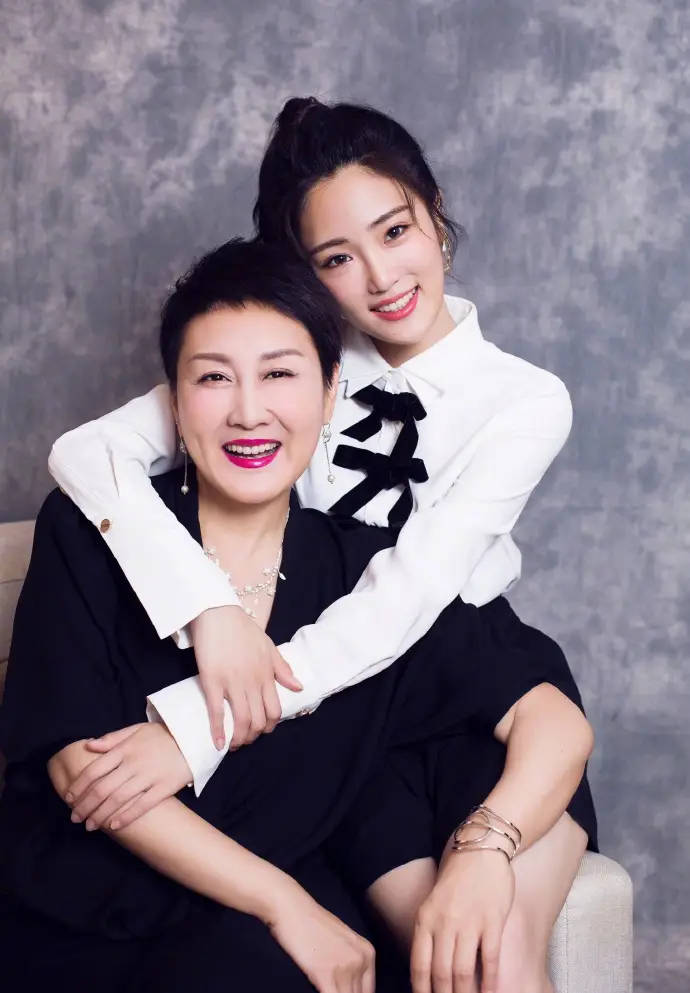 Năm 2025 thất b&aacute;t của d&agrave;n con c&aacute;i nghệ sĩ: Cơ hội &ldquo;mớm&rdquo; tận miệng nhưng chẳng n&ecirc;n cơm ch&aacute;o g&igrave;- Ảnh 4.