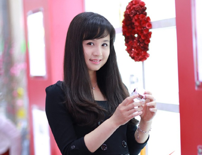 Kh&ocirc;ng phải Tăng Thanh H&agrave;, đ&acirc;y mới l&agrave; ngọc nữ đẹp nhất Việt Nam: Nhan sắc người gặp người y&ecirc;u, hoa gặp hoa nở- Ảnh 5.