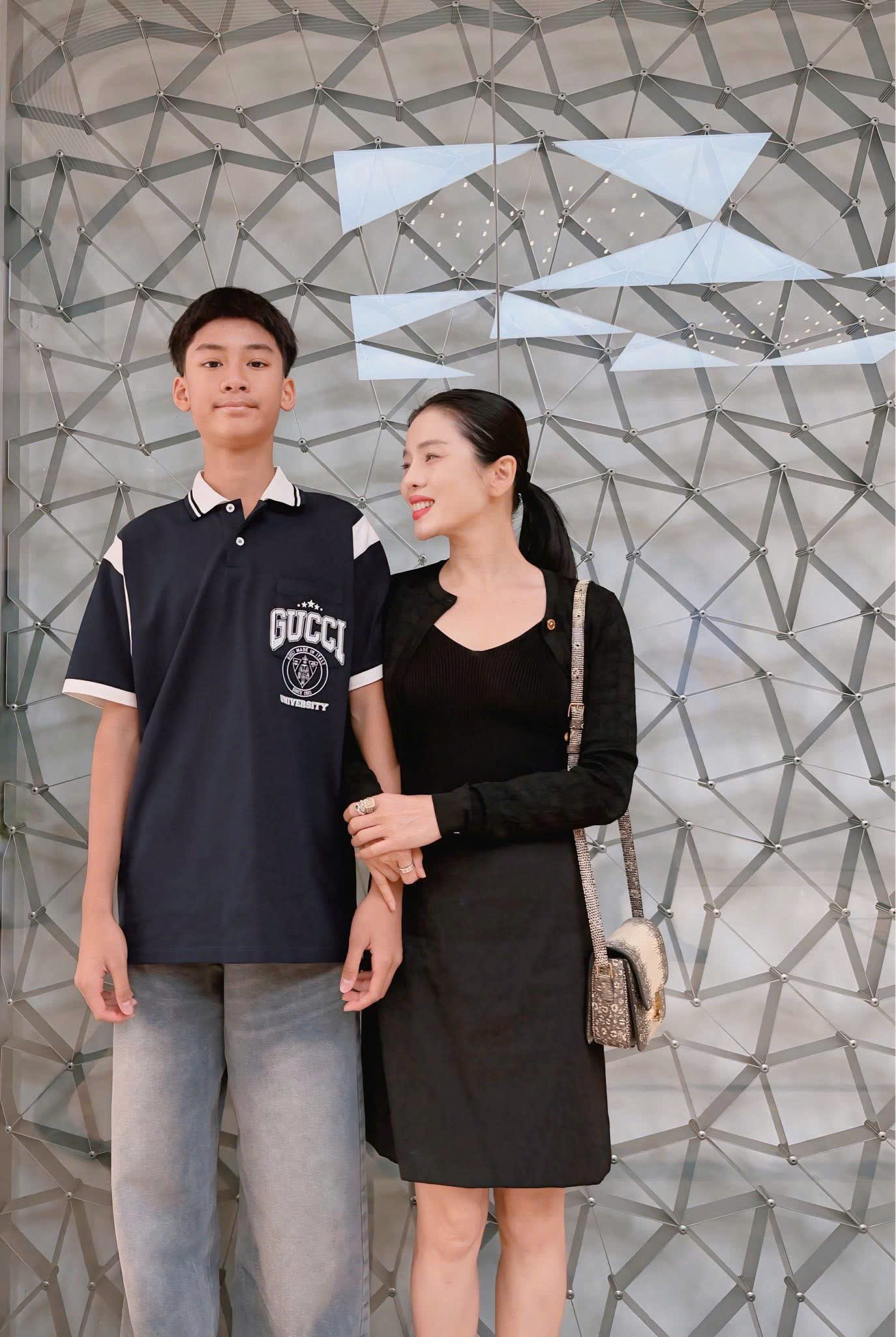 14 tuổi con trai Lệ Quyên đã đến cỡ này- Ảnh 2. 14 tuổi con trai Lệ Quyên đã đến cỡ này- Ảnh 2.