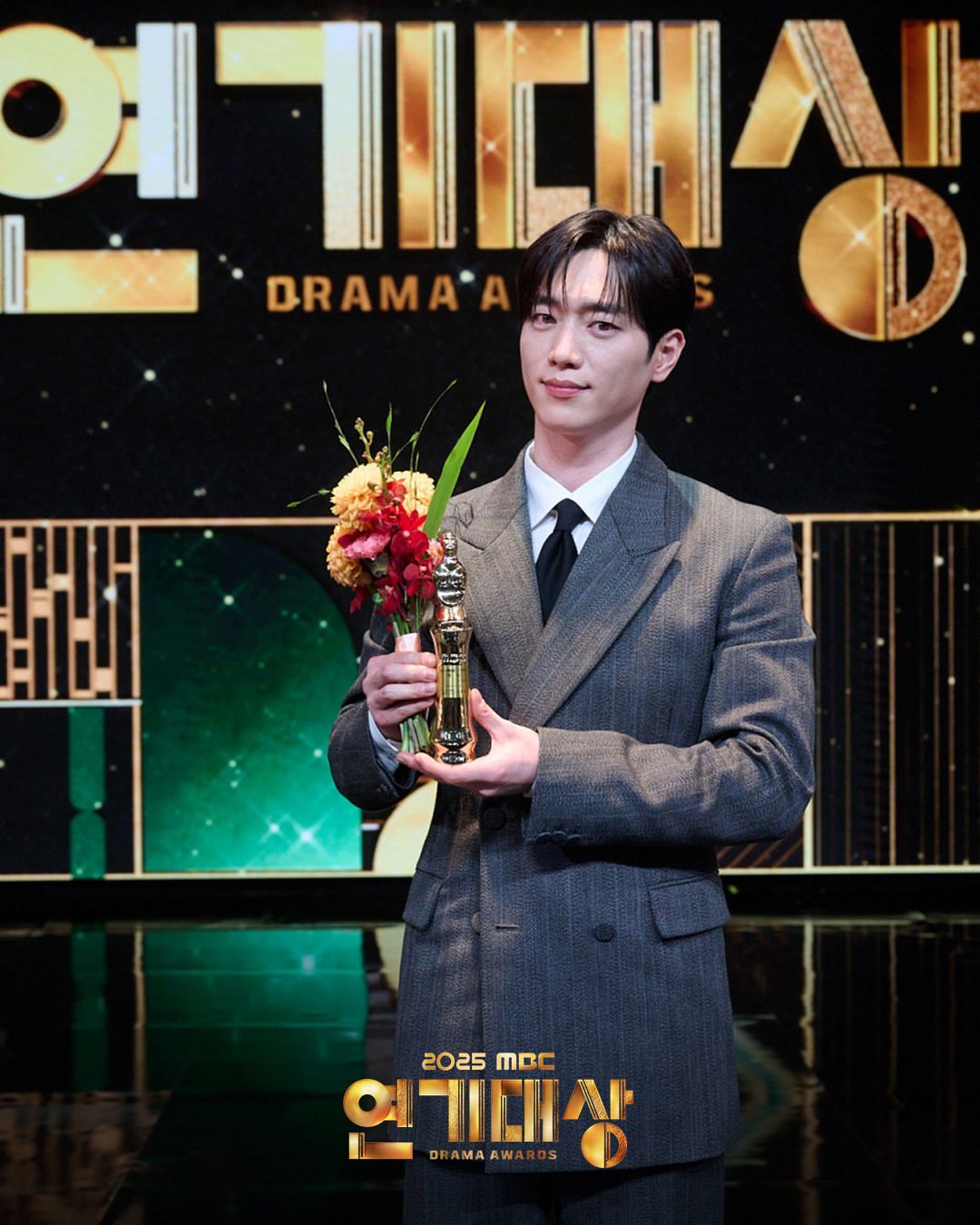 Khoảnh khắc 1 t&agrave;i tử chửi thề khi hụt giải tại MBC Drama Awards 2025 g&acirc;y b&atilde;o?- Ảnh 5.