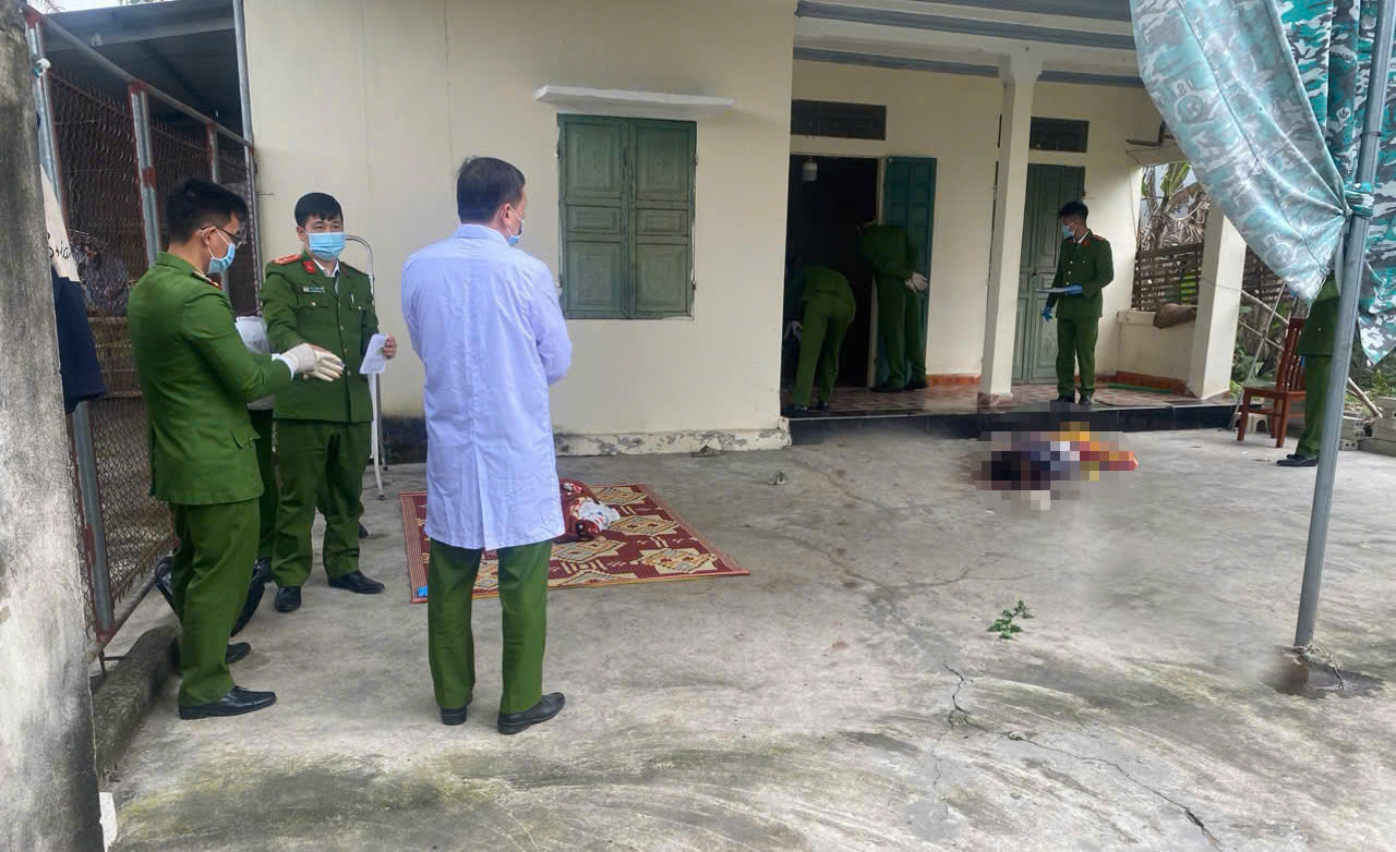 Cuộc h&ocirc;n nh&acirc;n s&oacute;ng gi&oacute; khiến người vợ bị chồng ch&eacute;m chết đ&uacute;ng ng&agrave;y ra t&ograve;a- Ảnh 3.