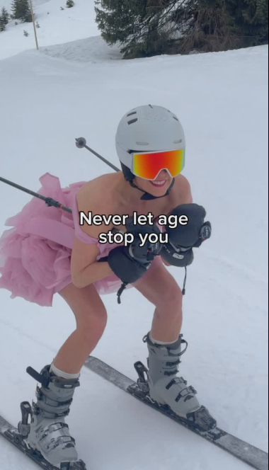 U60, người mẫu n&agrave;y vẫn đứng trước ống k&iacute;nh, chứng minh "vẻ đẹp kh&ocirc;ng c&oacute; hạn sử dụng", "đập tan" định kiến về tuổi trung ni&ecirc;n- Ảnh 4.