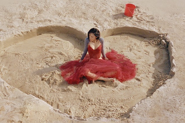 Showbiz c&oacute; một mỹ nh&acirc;n đỉnh đến mức hất tay v&agrave;i c&aacute;i cũng đổi đời, thiết lập lại cả lịch sử Kpop- Ảnh 1.