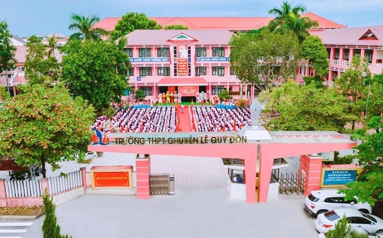 H&eacute; lộ ng&ocirc;i trường của 2 th&iacute; sinh Quảng Trị "đầu ti&ecirc;n" tại Olympia năm thứ 26- Ảnh 5.