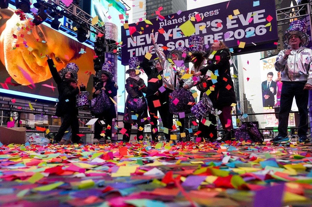 Những quốc gia đầu ti&ecirc;n tr&ecirc;n thế giới đ&atilde; ch&iacute;nh thức bước qua khoảnh khắc năm mới: Ch&agrave;o 2026!- Ảnh 11.