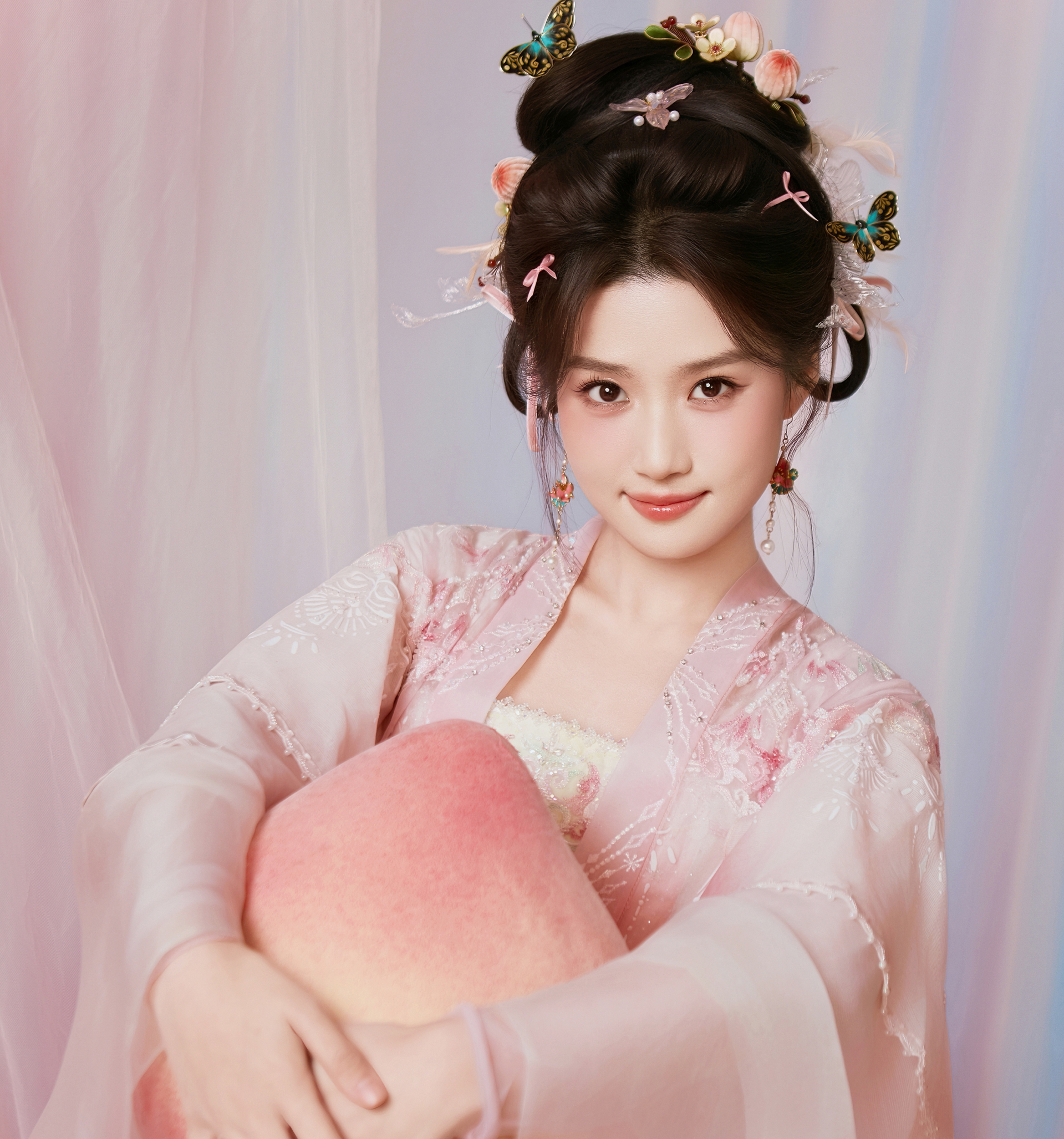 Mỹ nh&acirc;n đẹp nhất Đ&ecirc;m hội giao thừa 2026: Nhan sắc g&acirc;y nghiện cực mạnh, ti&ecirc;n nữ chứ kh&ocirc;ng phải người- Ảnh 8.