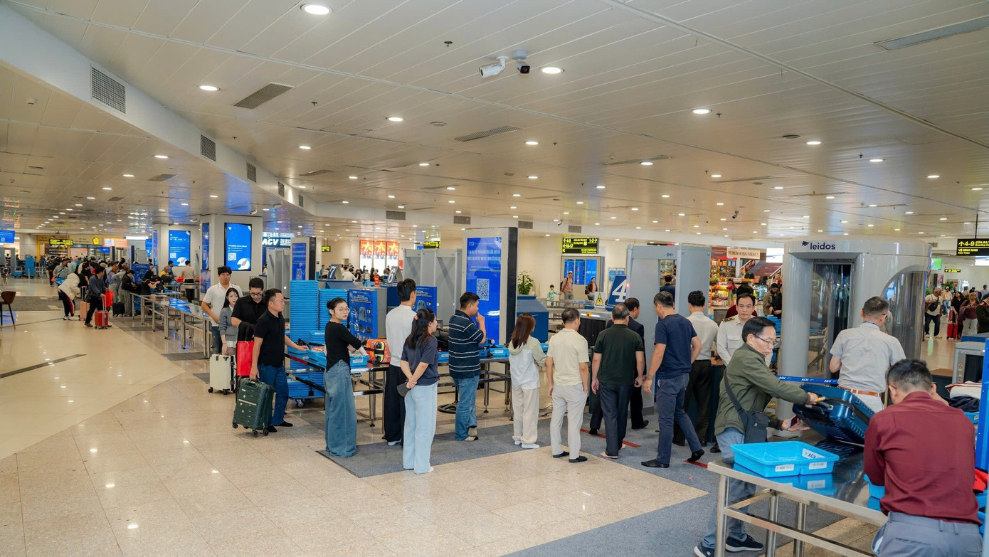 Kh&aacute;ch đ&ocirc;ng kỷ lục, s&acirc;n bay Nội B&agrave;i &aacute;p dụng c&ocirc;ng nghệ giảm &ugrave;n tắc- Ảnh 7.