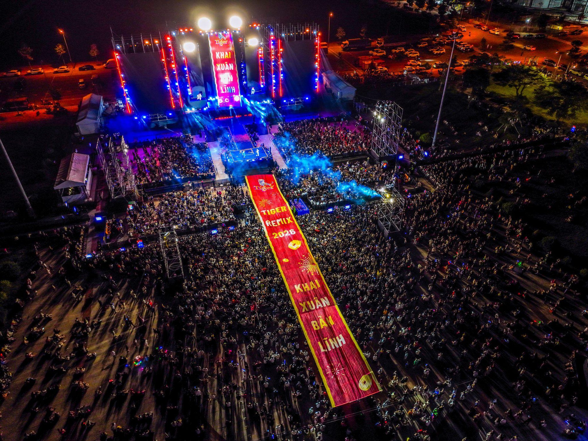 Tọa độ countdown hot bậc nhất TP.HCM: Săn lộc c&ugrave;ng d&agrave;n sao V-biz đ&igrave;nh đ&aacute;m, xem ph&aacute;o hoa c&ugrave;ng m&agrave;n tung liễn Tết khổng lồ- Ảnh 3.