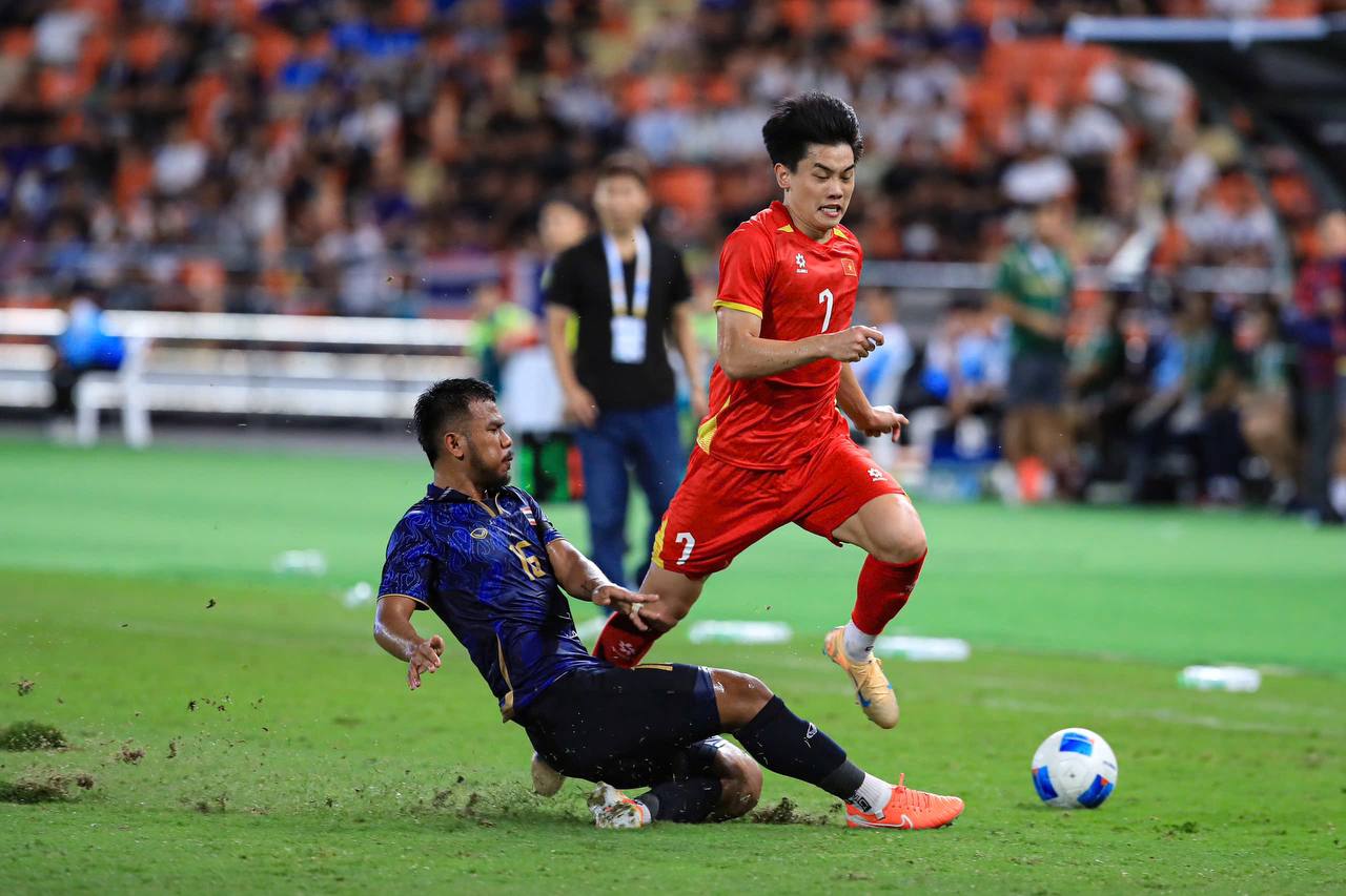 B&aacute;o Th&aacute;i Lan chưa qu&ecirc;n ng&agrave;y thua đau U22 Việt Nam v&agrave; vụ gian lận chấn động SEA Games- Ảnh 1.