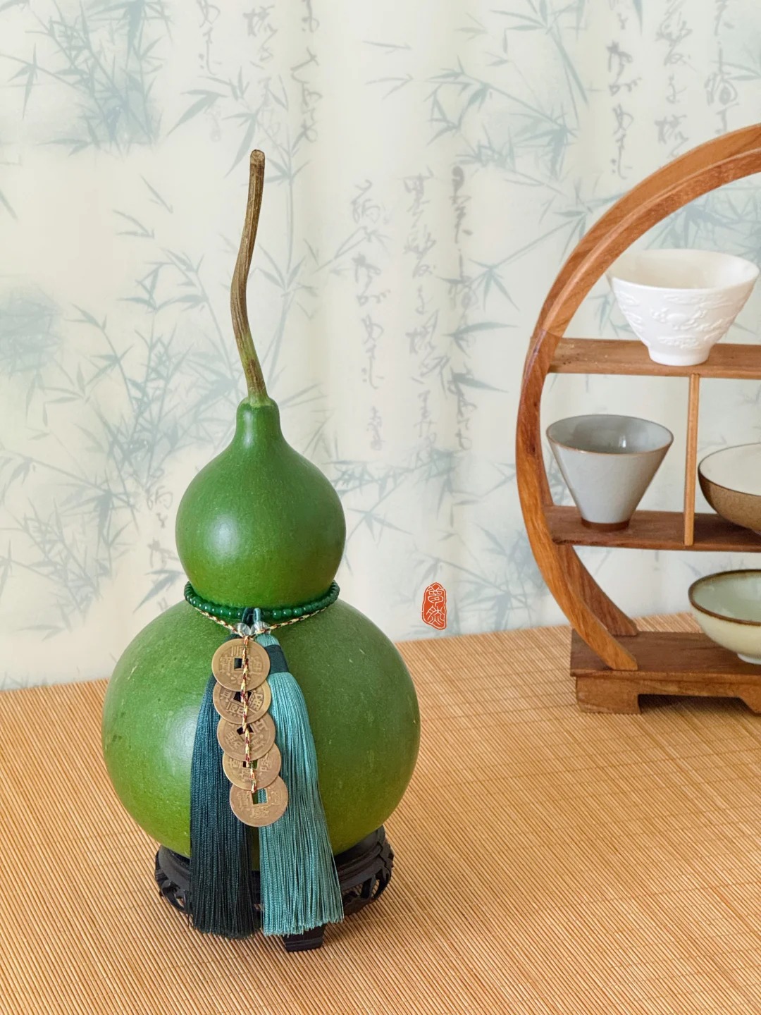 Chuyện chiếc Hồ L&ocirc;: Từ quả bầu kh&ocirc; g&oacute;c bếp đến "bảo vật" phong thủy h&uacute;t lộc v&agrave;o nh&agrave;- Ảnh 11.