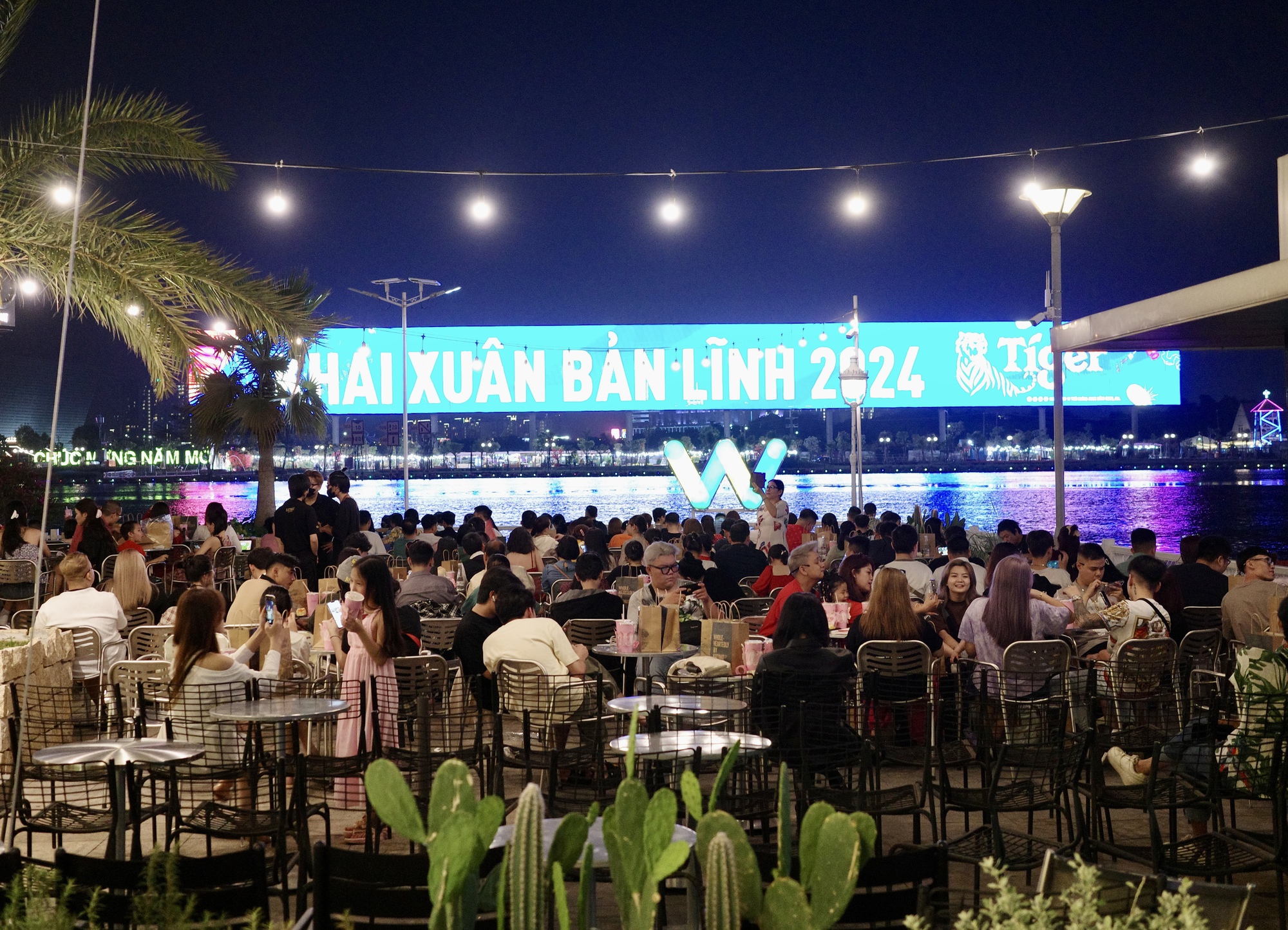 Những địa điểm xem ph&aacute;o hoa tối nay, view đẹp v&agrave; ho&agrave;n to&agrave;n miễn ph&iacute;!- Ảnh 3.