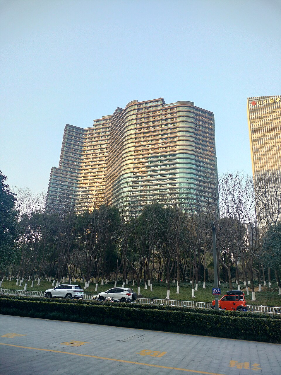 Cận cảnh khu d&acirc;n cư lớn nhất thế giới, ai nh&igrave;n cũng phải thốt l&ecirc;n 2 chữ: Tiền đ&igrave;nh!- Ảnh 1.