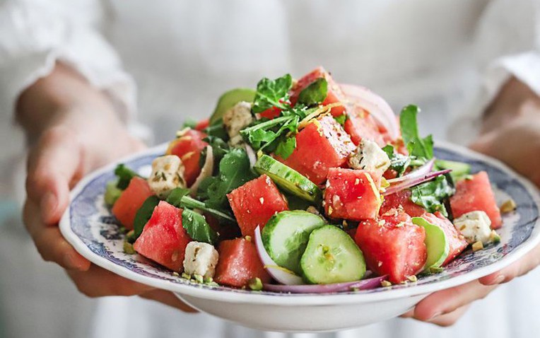 M&oacute;n ăn ngon rẻ trở th&agrave;nh "phao cứu sinh đổi vận" mỗi dịp năm mới: Tết dương lịch nhất định phải thử!- Ảnh 1.