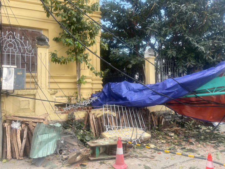 Sập cần cẩu tại dự &aacute;n The One Tower Đ&agrave; Nẵng, đ&egrave; sập tường Bảo t&agrave;ng Chăm- Ảnh 1.