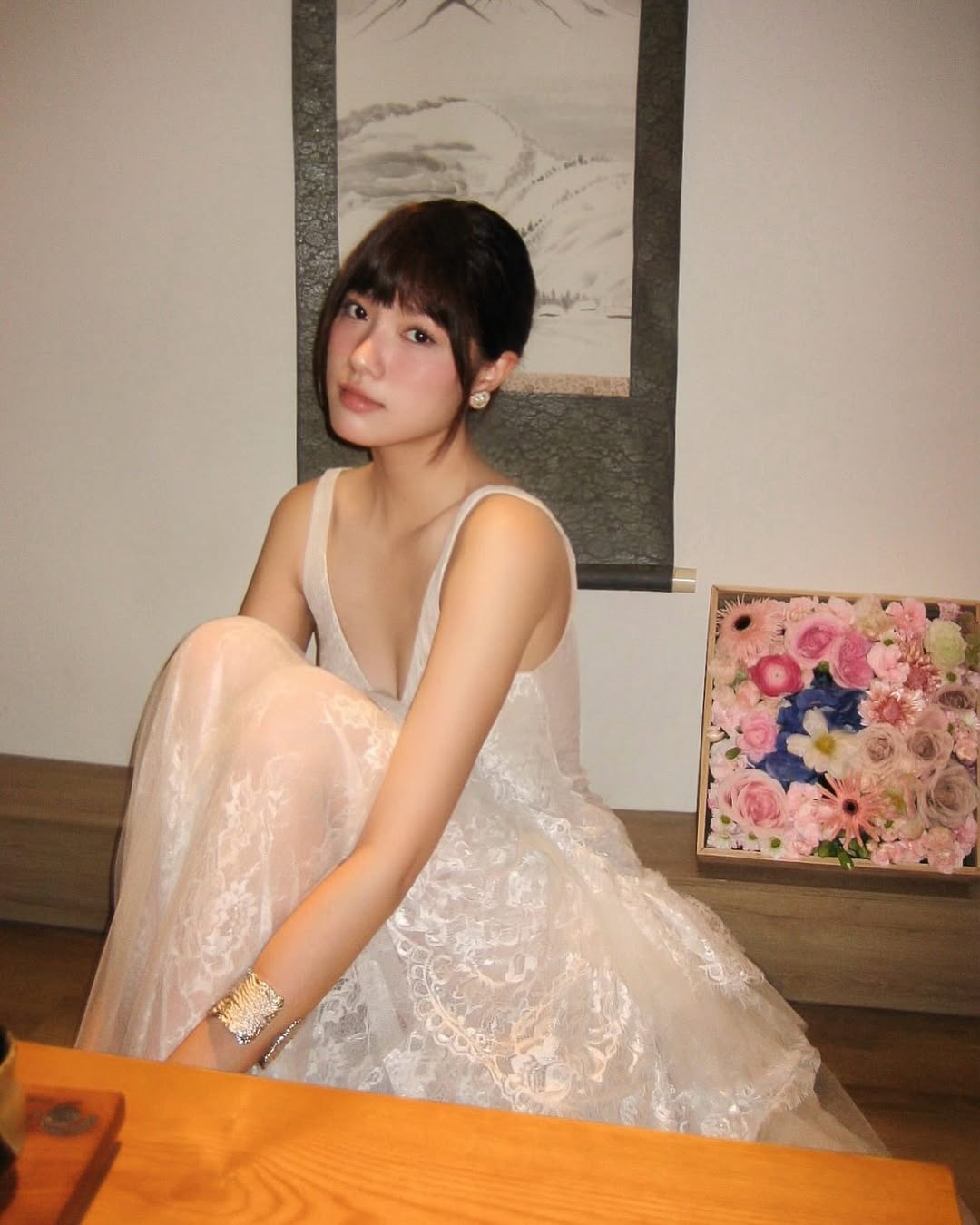 Bạn g&aacute;i tin đồn của Song Lu&acirc;n: Visual 