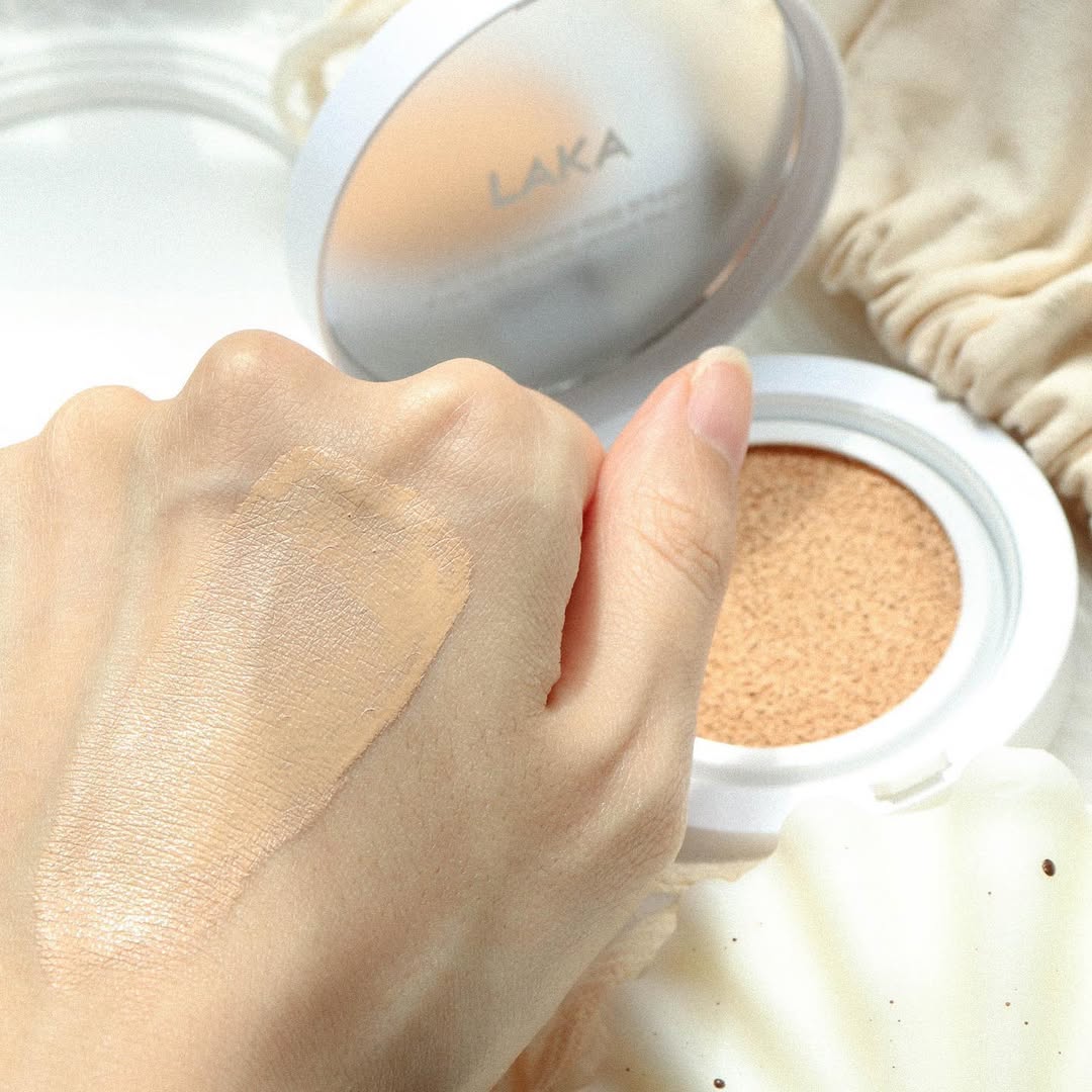 8 hộp cushion xứ H&agrave;n đ&aacute;ng mua nhất năm: Chọn đ&uacute;ng, da đẹp ngay từ c&aacute;i chạm đầu ti&ecirc;n- Ảnh 11.