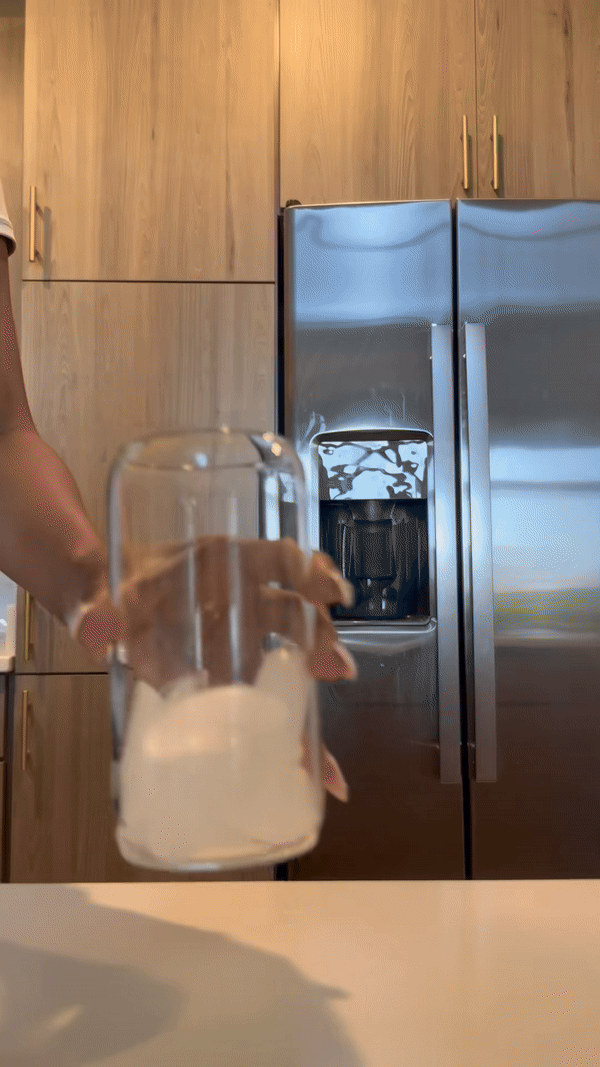 Thức uống giảm c&acirc;n đang &ldquo;g&acirc;y sốt&rdquo; tr&ecirc;n TikTok: B&aacute;c sĩ n&oacute;i thẳng một c&acirc;u khiến nhiều người chưng hửng - "chỉ tốn thời gian"- Ảnh 2.