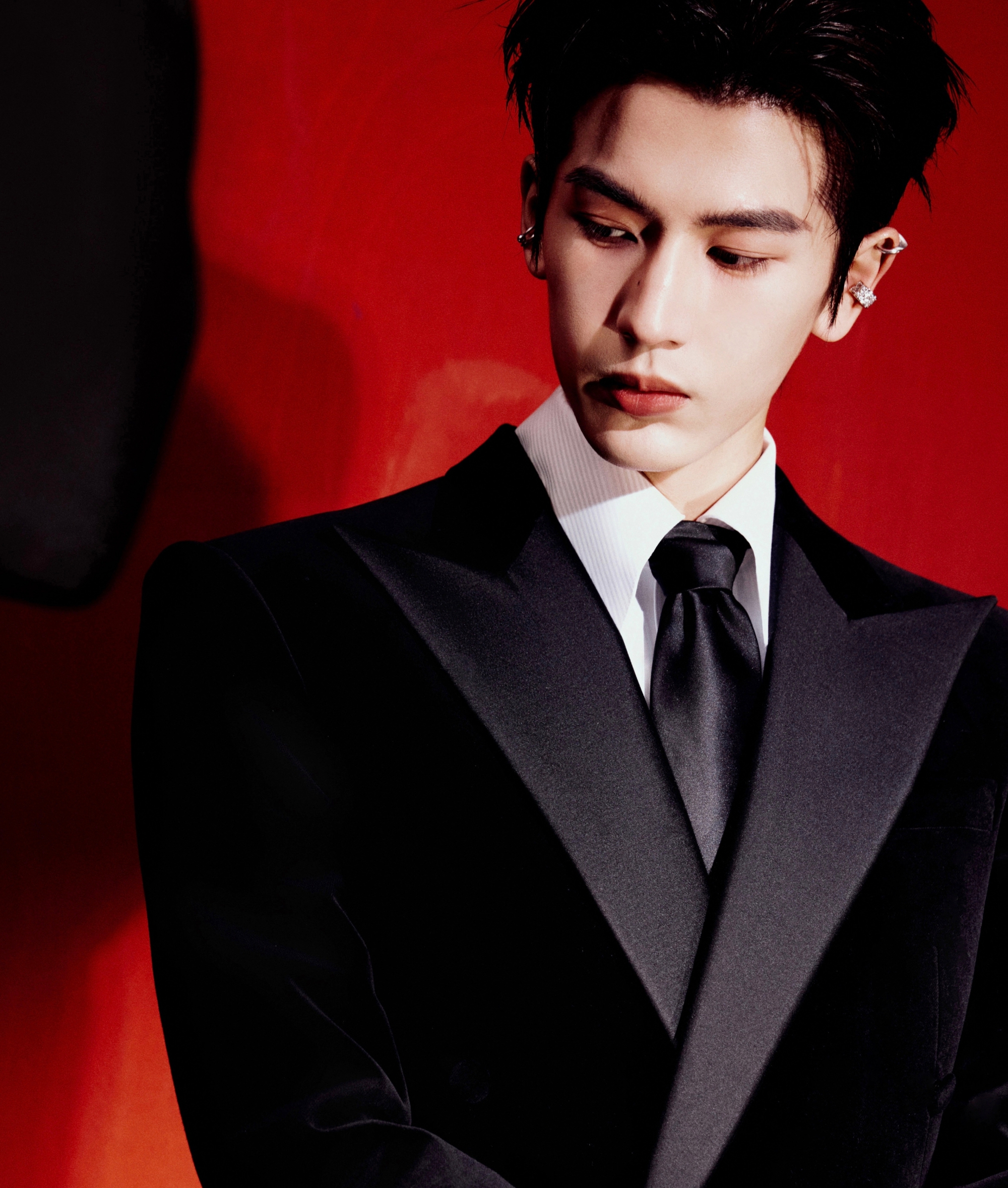 Mỹ nam đẹp nhất Đêm hội giao thừa 2026: Visual thách thức cả showbiz, pháo hoa đêm nay cũng không đẹp bằng- Ảnh 4. Mỹ nam đẹp nhất Đêm hội giao thừa 2026: Visual thách thức cả showbiz, pháo hoa đêm nay cũng không đẹp bằng- Ảnh 4.