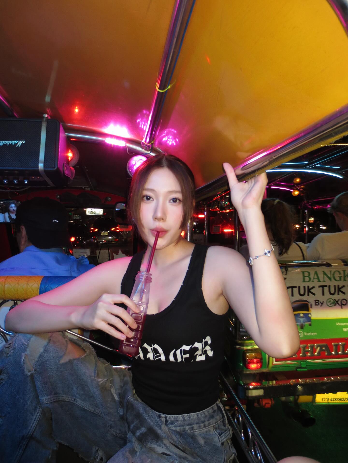 Sự cố khiến Uyển &Acirc;n được khen: Em g&aacute;i Trấn Th&agrave;nh m&agrave; ng&agrave;y c&agrave;ng giống Triệu Lộ Tư- Ảnh 11.