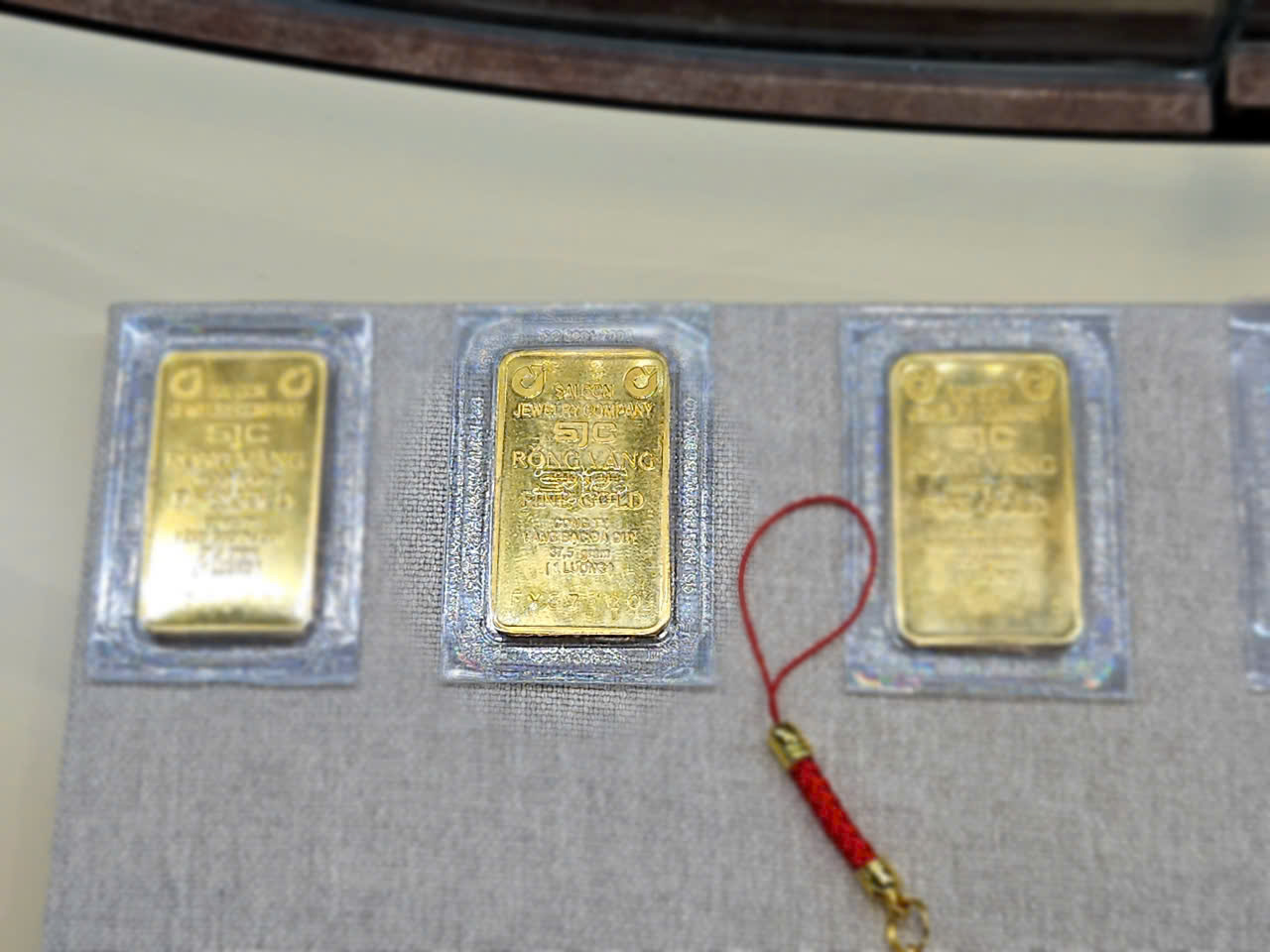 S&aacute;ng 31-12, gi&aacute; v&agrave;ng miếng SJC, v&agrave;ng nhẫn tăng trở lại- Ảnh 1.