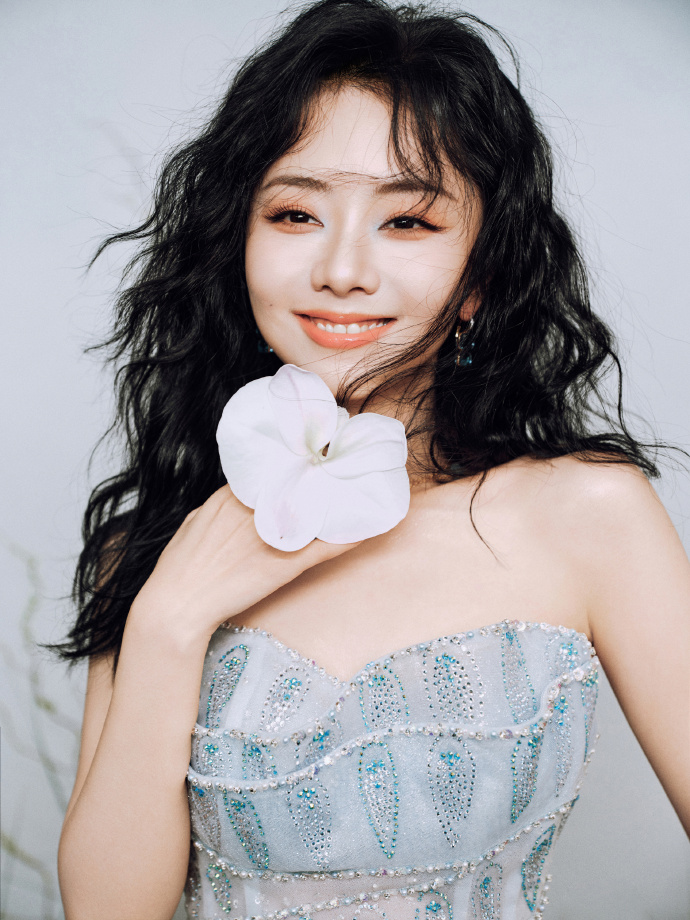 5 mỹ nhân đẹp nhất Trung Quốc 2025: Lưu Diệc Phi xếp sau Địch Lệ Nhiệt Ba, hạng 1 ai nghe tên cũng sốc- Ảnh 27.