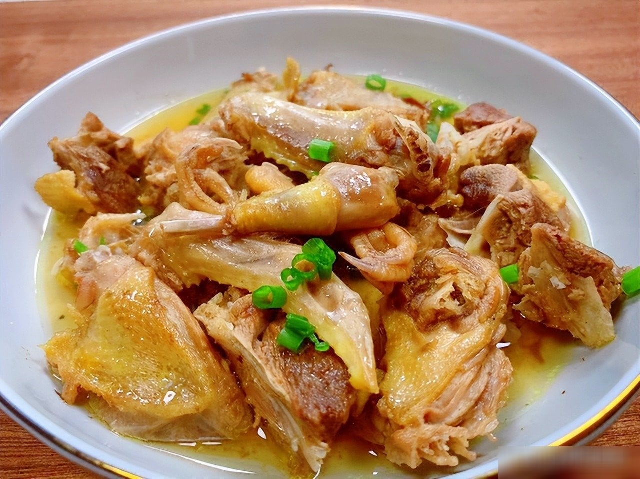 Vì sao có thể ăn tái thịt bò, nhưng thịt gà, thịt lợn thì không?- Ảnh 5.