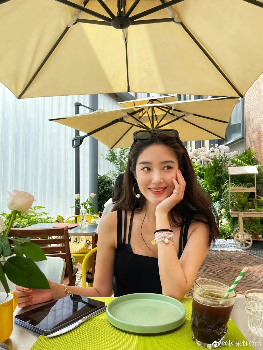 40 tuổi nhìn lại: 5 thứ trong đời “thiếu là khó chịu”, giờ chỉ thấy… lãng phí- Ảnh 2.