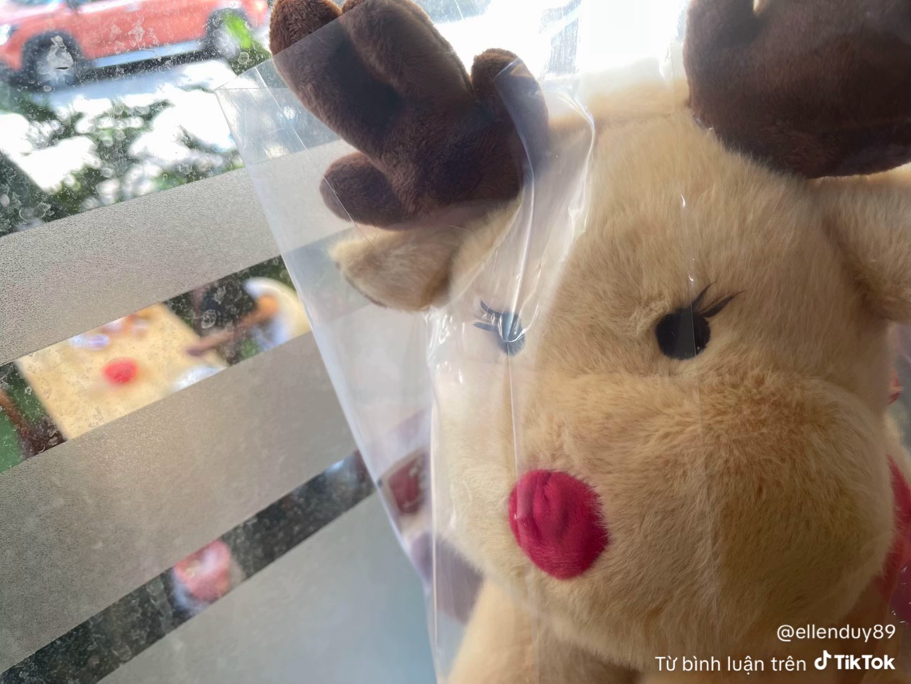 Hàng loạt khách đòi Hàng loạt khách đòi