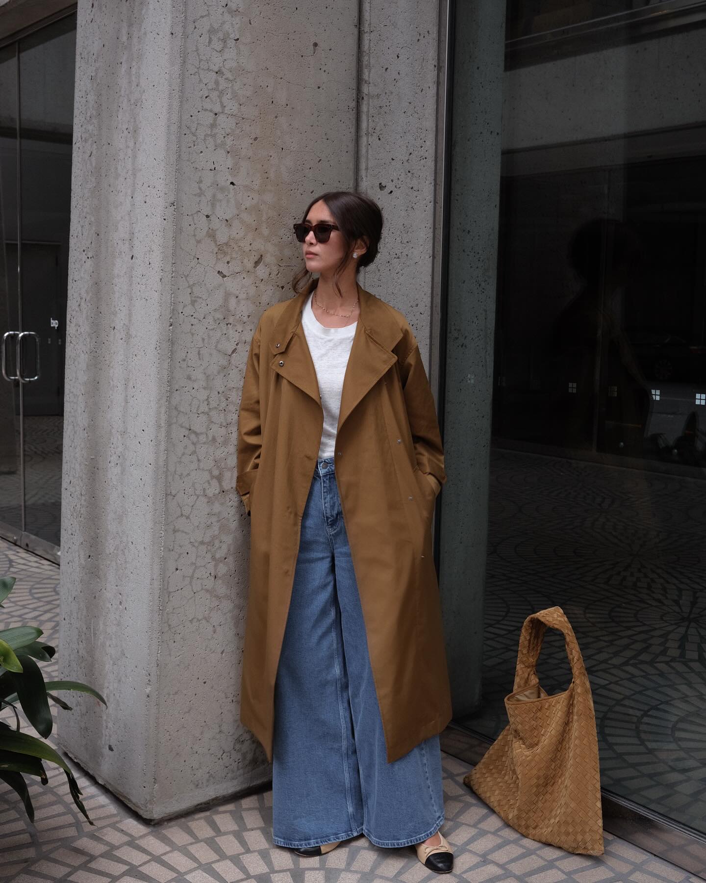 Phụ nữ Pháp diện đồ mùa đông rất sang trọng mà không cần cố, tất cả là nhờ 4 kiểu áo khoác basic- Ảnh 8. Phụ nữ Pháp diện đồ mùa đông rất sang trọng mà không cần cố, tất cả là nhờ 4 kiểu áo khoác basic- Ảnh 8.