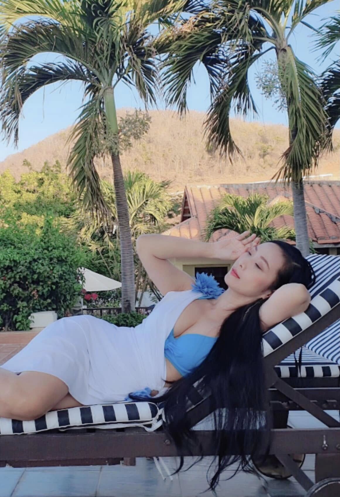 "Biểu tượng gợi cảm" một thời: 8 năm ở ẩn, chuyển về biệt thự 400 m2 tại Đà Lạt để chữa bệnh- Ảnh 5. "Biểu tượng gợi cảm" một thời: 8 năm ở ẩn, chuyển về biệt thự 400 m2 tại Đà Lạt để chữa bệnh- Ảnh 5.