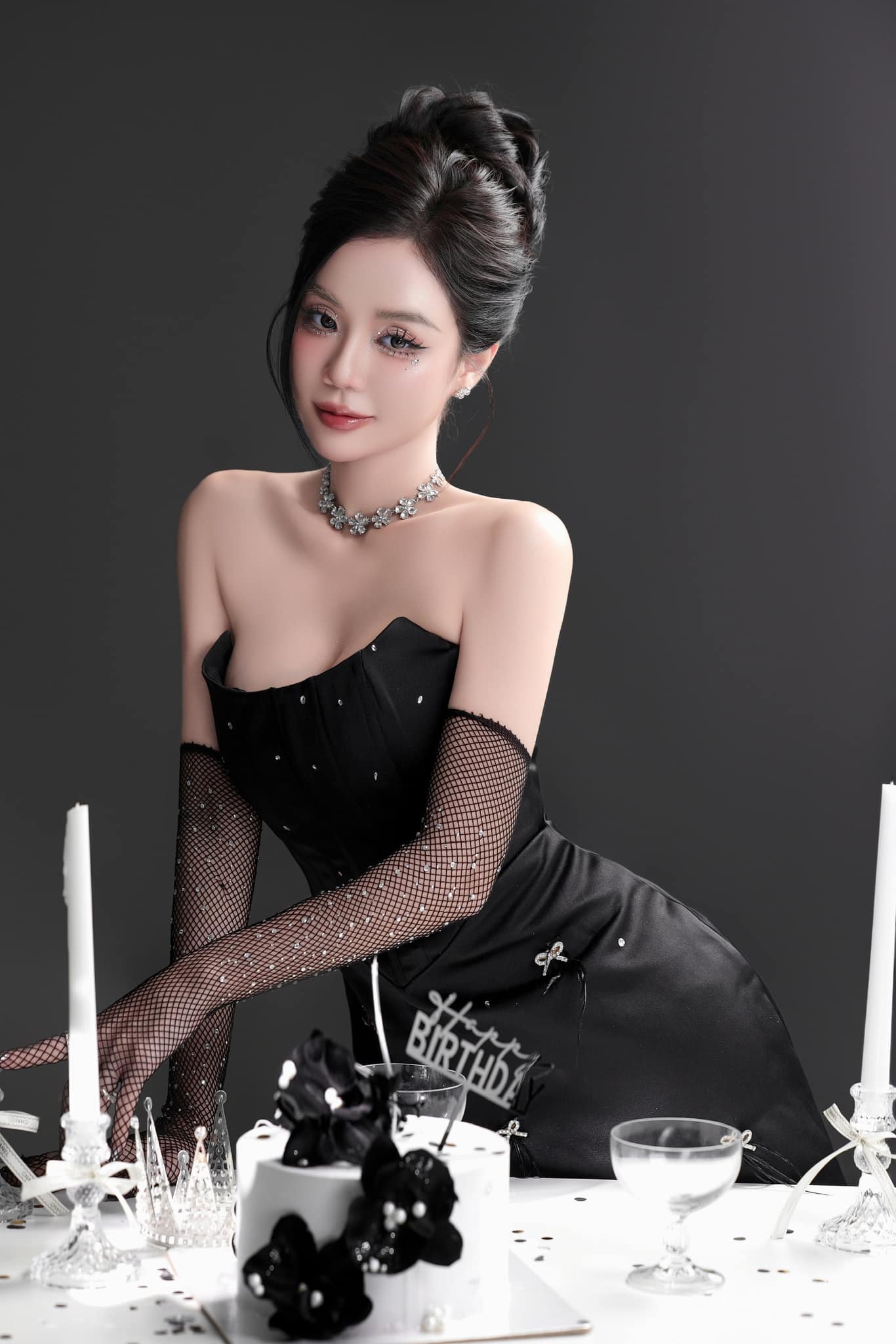 Nhan sắc mẹ đơn thân 2 con khiến nam ca sĩ Việt nổi tiếng si mê, làm đám cưới hoành tráng- Ảnh 3.