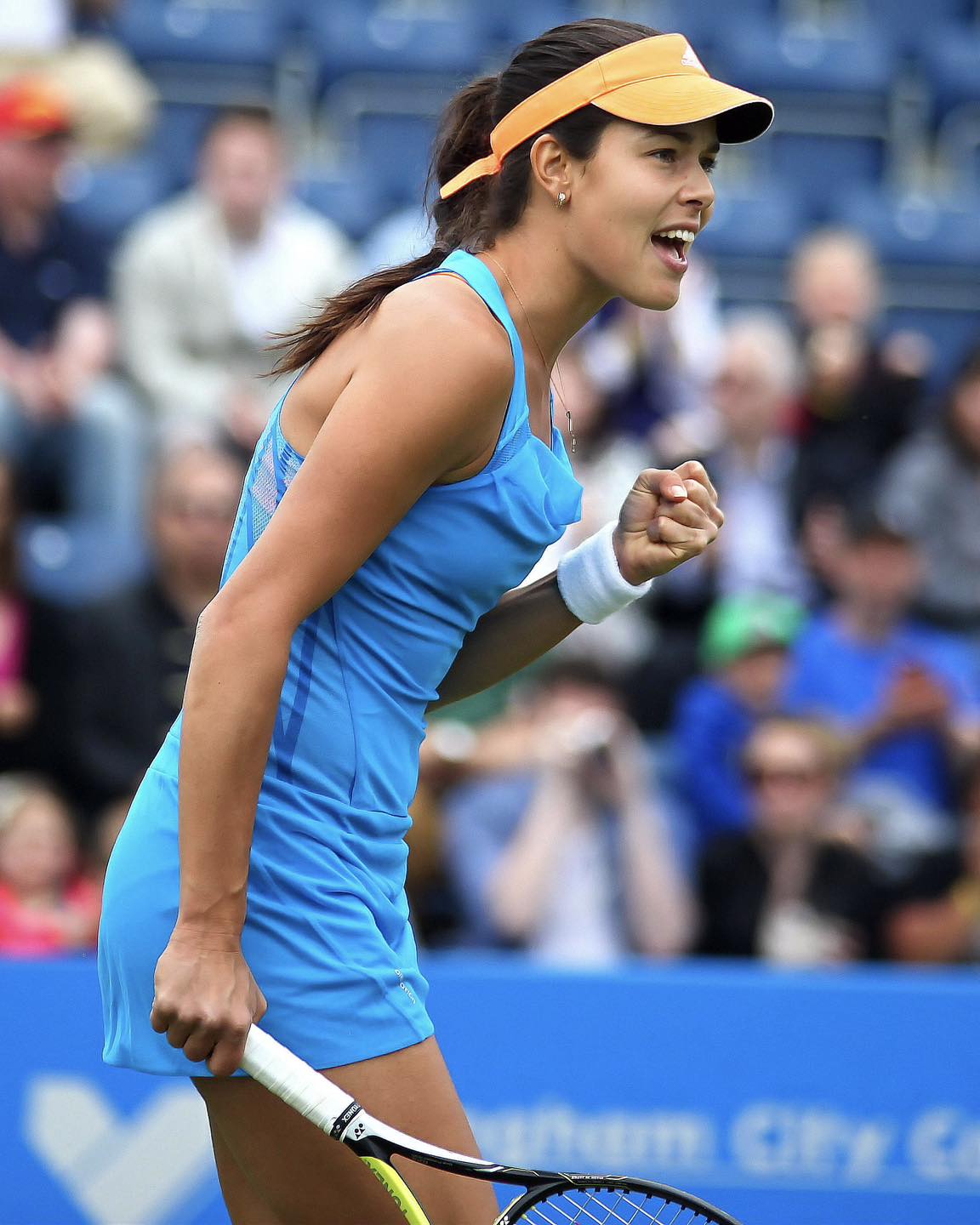 Ngôi sao tennis xinh đẹp tuyệt trần nộp đơn ly hôn huyền thoại MU vì bị Ngôi sao tennis xinh đẹp tuyệt trần nộp đơn ly hôn huyền thoại MU vì bị