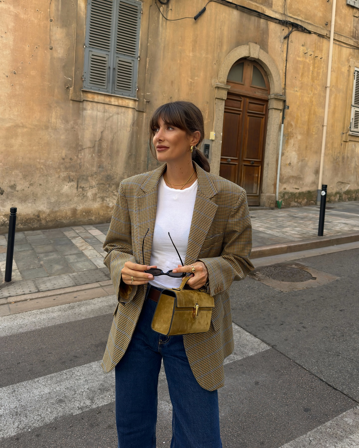 Phụ nữ Pháp diện đồ mùa đông rất sang trọng mà không cần cố, tất cả là nhờ 4 kiểu áo khoác basic- Ảnh 2. Phụ nữ Pháp diện đồ mùa đông rất sang trọng mà không cần cố, tất cả là nhờ 4 kiểu áo khoác basic- Ảnh 2.