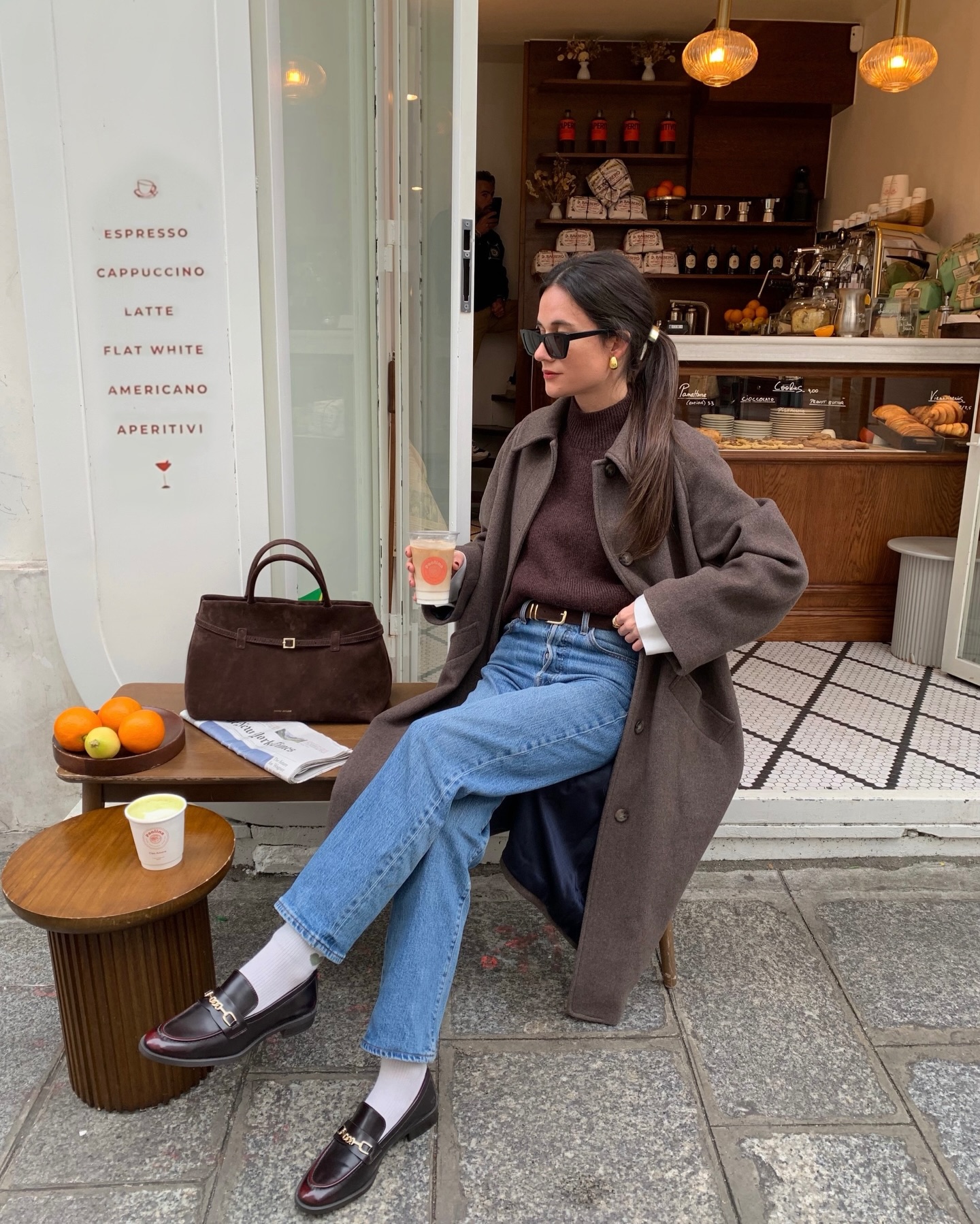 Phụ nữ Pháp diện đồ mùa đông rất sang trọng mà không cần cố, tất cả là nhờ 4 kiểu áo khoác basic- Ảnh 6. Phụ nữ Pháp diện đồ mùa đông rất sang trọng mà không cần cố, tất cả là nhờ 4 kiểu áo khoác basic- Ảnh 6.