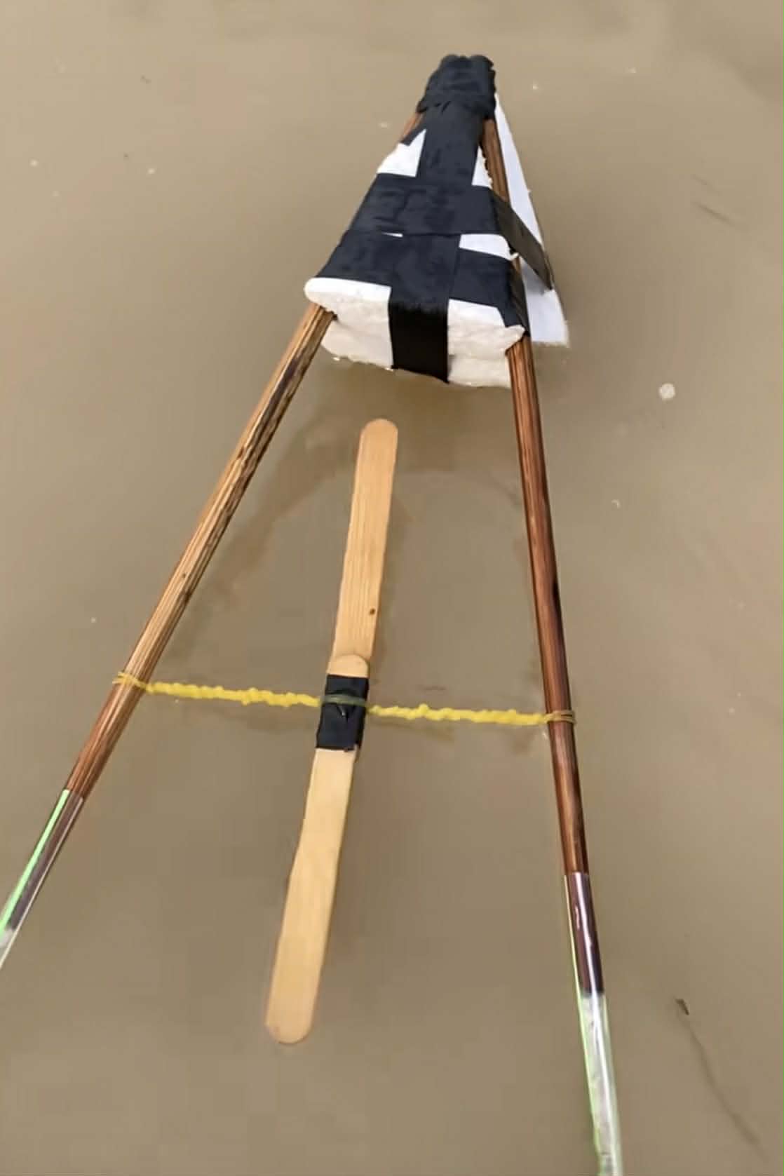 Nam sinh lớp 2 bị đuối nước, nghi do bắt chước 1 trò chơi trên Tiktok- Ảnh 1. Nam sinh lớp 2 bị đuối nước, nghi do bắt chước 1 trò chơi trên Tiktok- Ảnh 1.