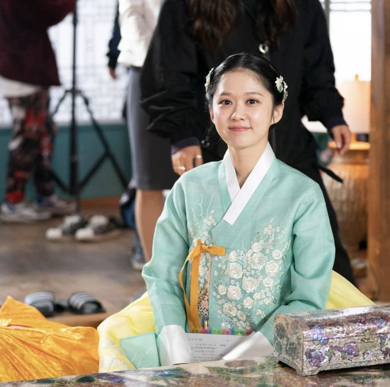 Jang Na Ra U45 "chống già" đỉnh của chóp, làn da căng mọng collagen nhờ 1 loại rau bạt ngàn chợ Việt- Ảnh 1.