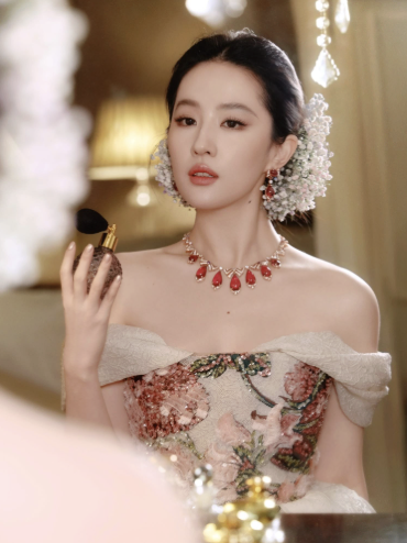 15 nghệ sĩ học giỏi nhất nhì showbiz Hoa ngữ- Ảnh 5. 15 nghệ sĩ học giỏi nhất nhì showbiz Hoa ngữ- Ảnh 5.