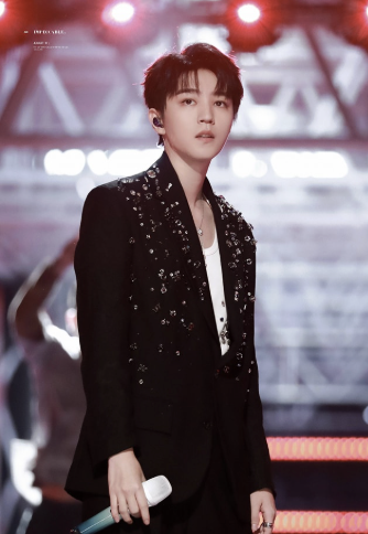 15 nghệ sĩ học giỏi nhất nhì showbiz Hoa ngữ- Ảnh 8. 15 nghệ sĩ học giỏi nhất nhì showbiz Hoa ngữ- Ảnh 8.