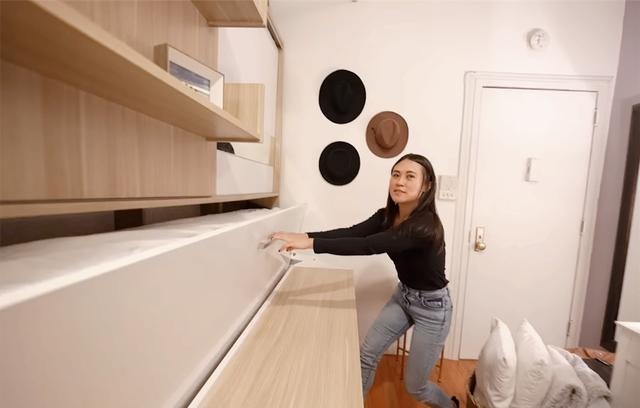 Nhà đất Hong Kong tàn khốc tới mức này: Cặp vợ chồng vặn người mới ngủ nổi trong căn phòng chưa đến 10m²- Ảnh 5. Nhà đất Hong Kong tàn khốc tới mức này: Cặp vợ chồng vặn người mới ngủ nổi trong căn phòng chưa đến 10m²- Ảnh 5.