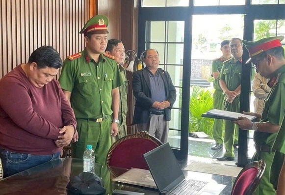 Bắt CEO Tập đoàn Phúc Hoàng Nguyên- Ảnh 1.